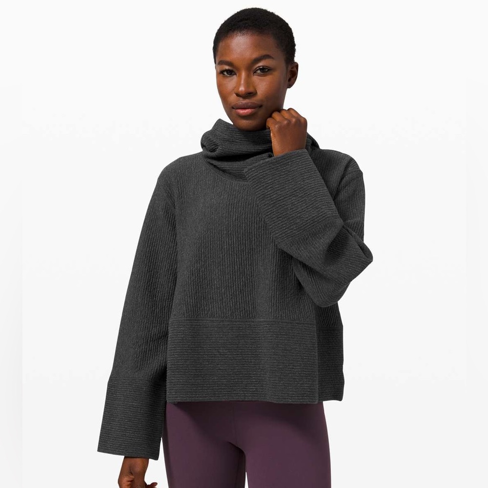 Lululemon Retreat Yourself Hooded Pullover Graphite Grey